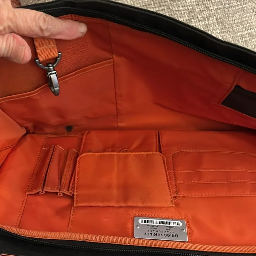 Briggs & Riley Travel Ware VB403X-4 Premium Business Laptop Bag / Briefcase